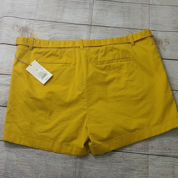 NWT A New Day Gold Yellow Belted Shorts - Picture 3 of 3